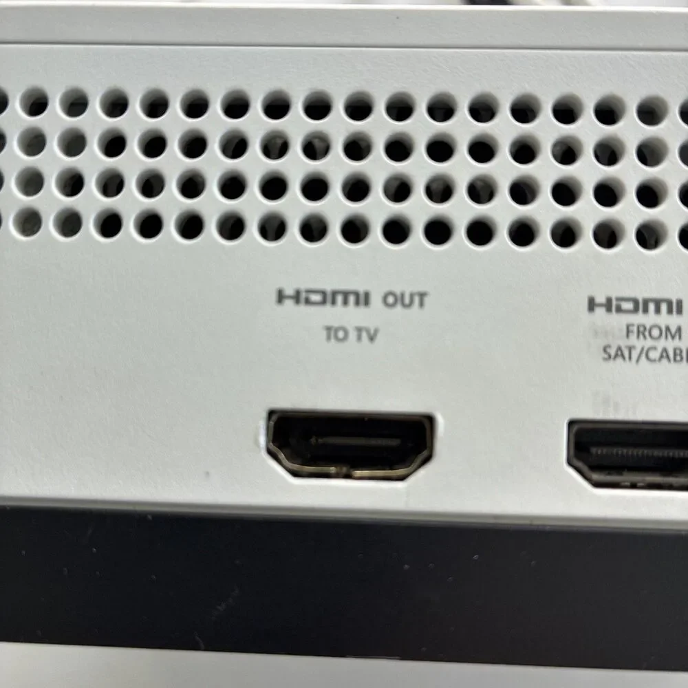 Microsoft Xbox One S Console - White For Parts Or Repair HDMI PORT